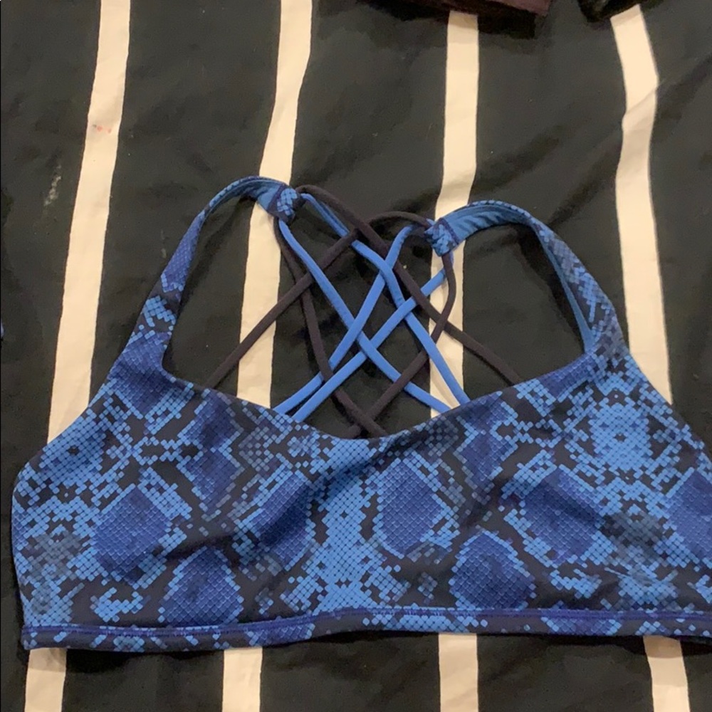 Lululemon Sports bra